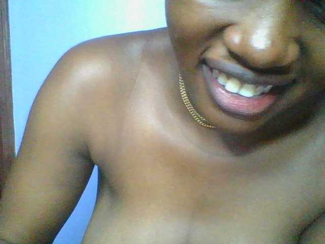 Sweetchely live cam on BongaCams