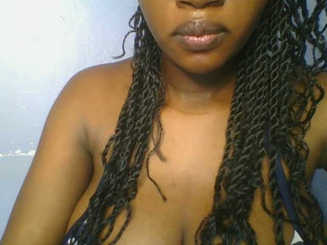 Sweetchely live cam on BongaCams