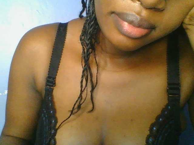 Sweetchely live cam on BongaCams