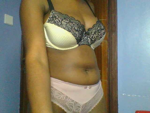 Sweetchely live cam on BongaCams