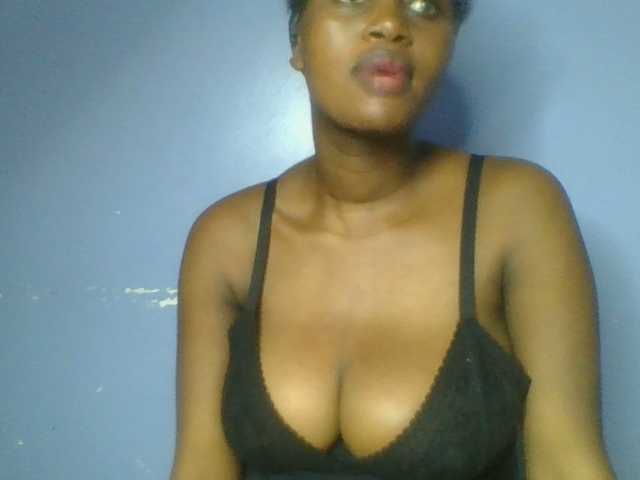 Sweetchely live cam on BongaCams