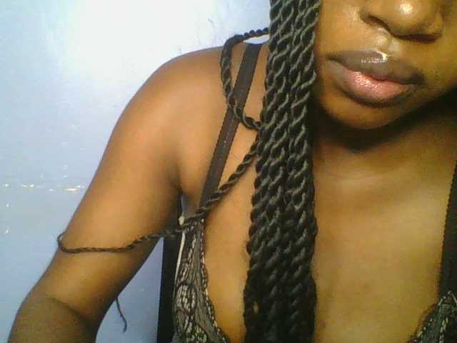Sweetchely live webcam show