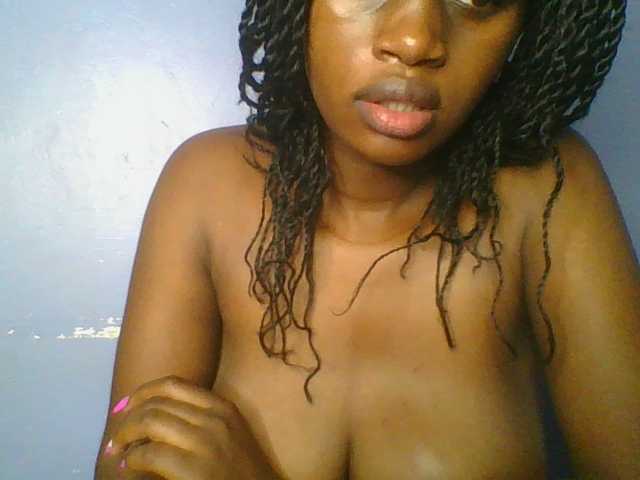 Sweetchely live webcam show