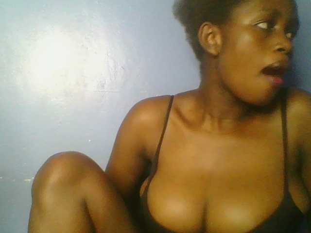 Sweetchely live cam on BongaCams