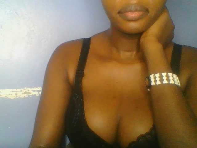 Sweetchely live cam on BongaCams