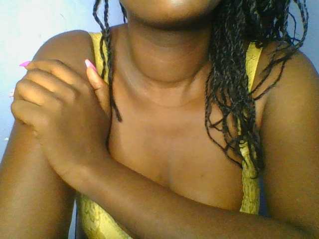 Sweetchely live webcam show