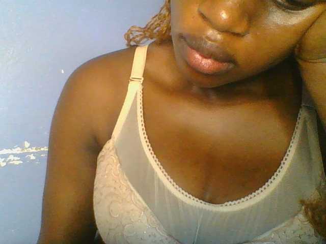 Sweetchely live cam on BongaCams