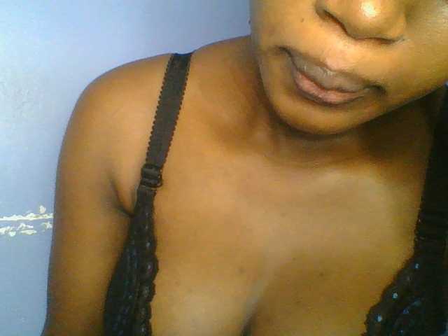Sweetchely live cam on BongaCams