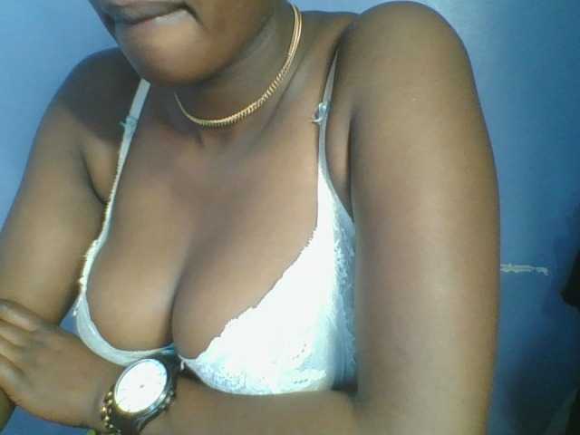 Sweetchely live cam on BongaCams