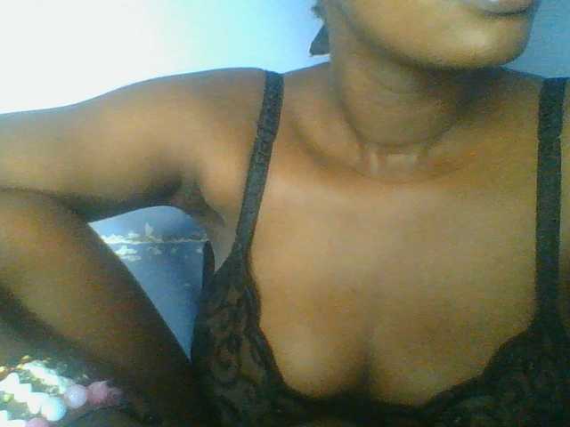 Sweetchely live cam on BongaCams