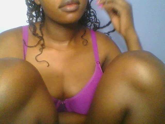 Sweetchely live cam on UnifiedCams