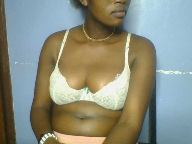 Sweetchely live cam on BongaCams