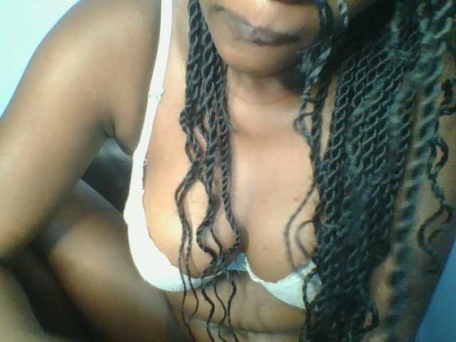 Sweetchely live cam on BongaCams