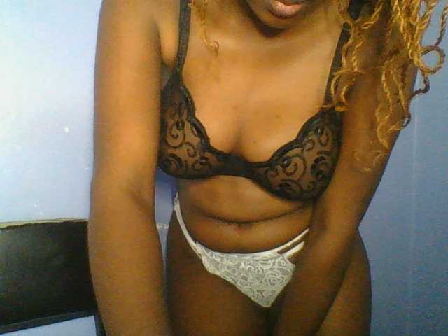 Sweetchely live cam on BongaCams