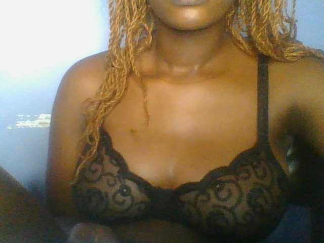 Sweetchely live cam on BongaCams