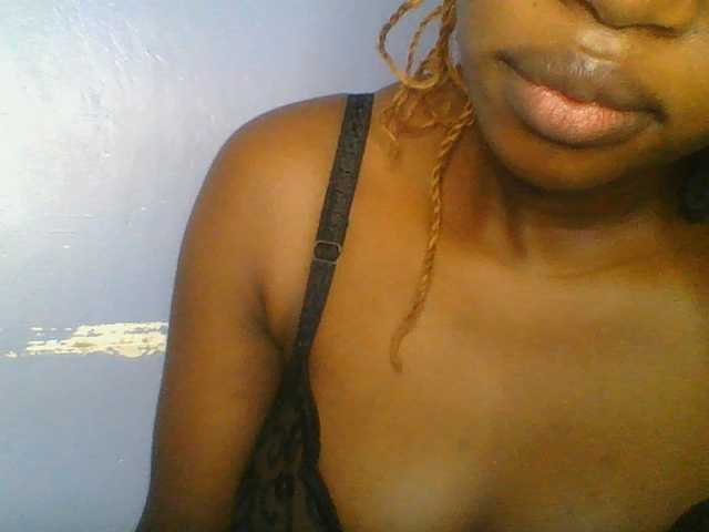 Sweetchely live cam on BongaCams