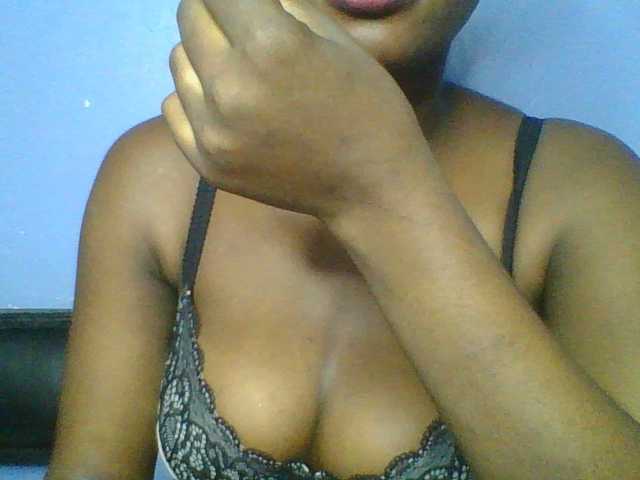 Sweetchely live cam on BongaCams