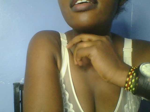 Sweetchely live cam on BongaCams