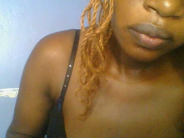 Sweetchely live cam on BongaCams