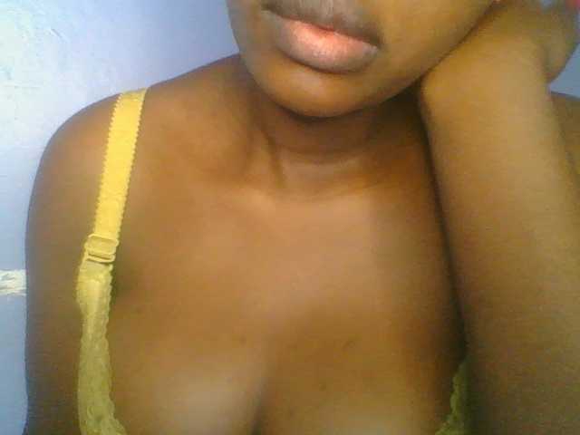 Sweetchely live cam on BongaCams