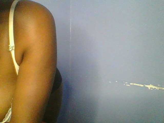 Sweetchely live cam on BongaCams
