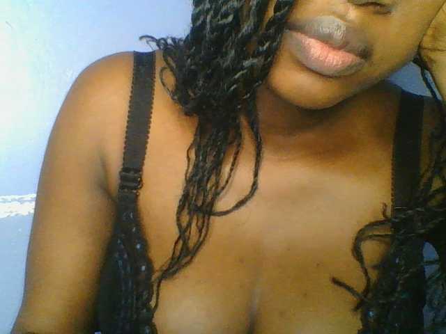 Sweetchely live cam on BongaCams