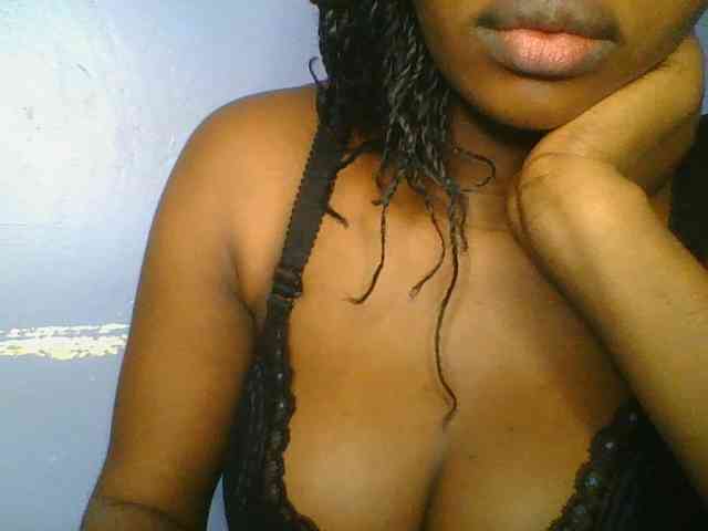 Sweetchely Live Webcam on BongaCams