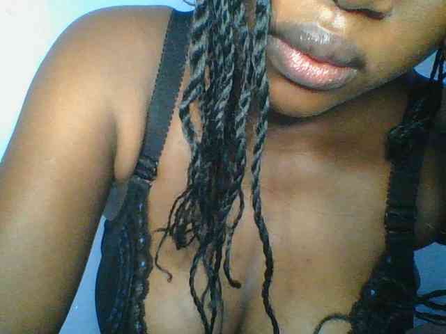 Sweetchely Live Webcam on BongaCams