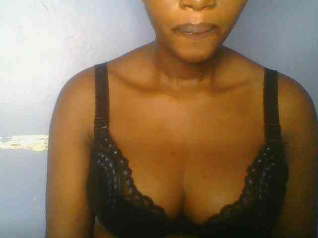 Sweetchely Live Webcam on BongaCams