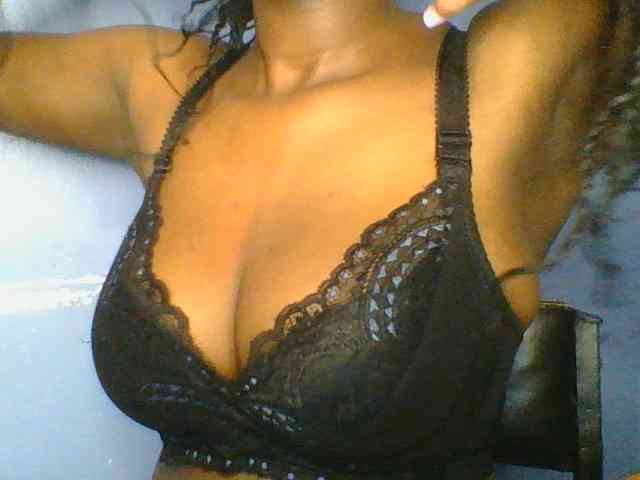 Sweetchely Live Webcam on BongaCams