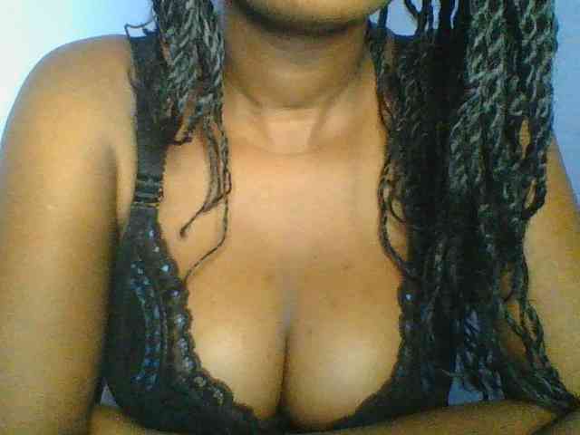 Sweetchely Live Webcam on BongaCams