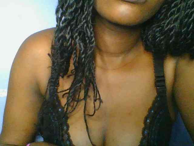 Sweetchely Live Webcam on BongaCams