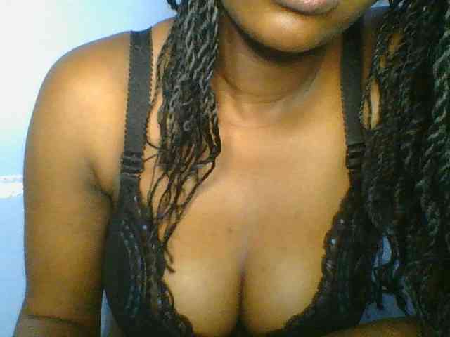 Sweetchely Live Webcam on BongaCams