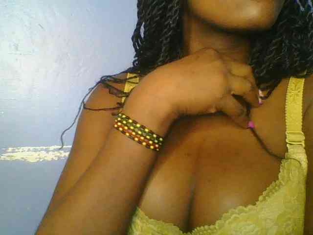 Sweetchely Live Webcam on BongaCams