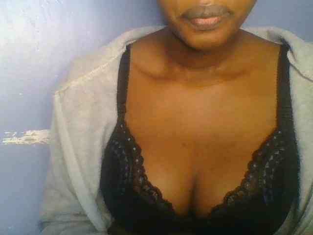Sweetchely Live Webcam on BongaCams
