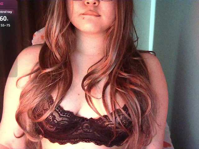 go to chat with HoneyMoans