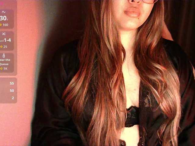 HoneyMoans live cam on BongaCams