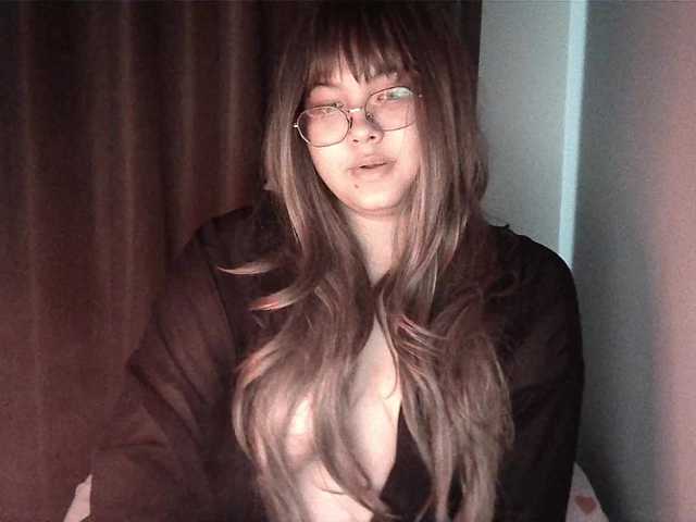 HoneyMoans live cam on BongaCams