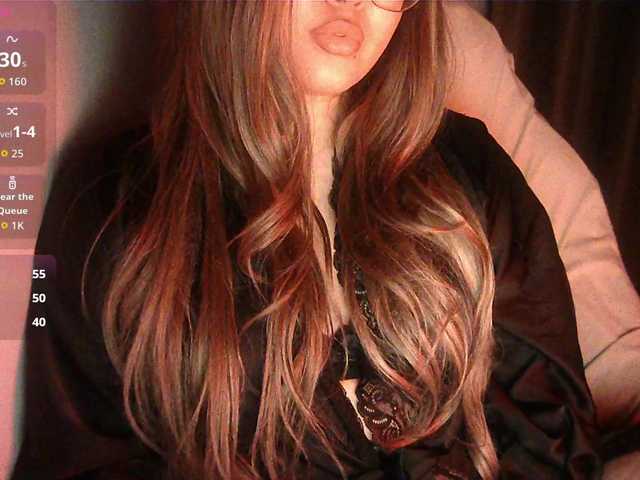 HoneyMoans live cam on BongaCams