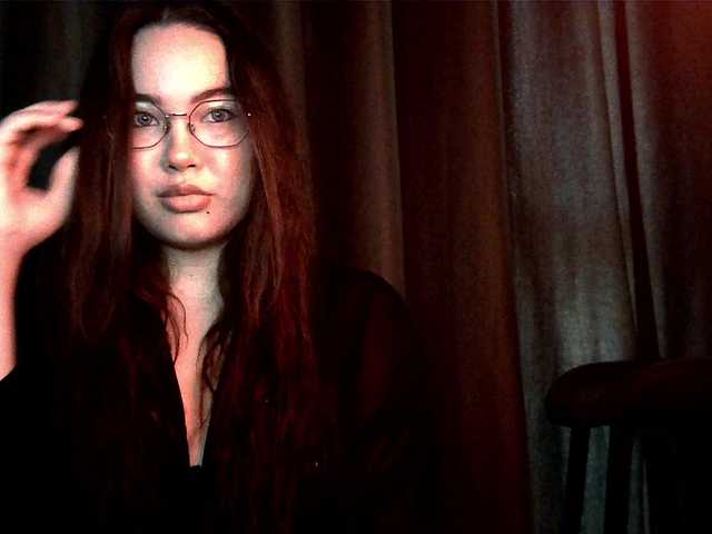 HoneyMoans live cam on BongaCams