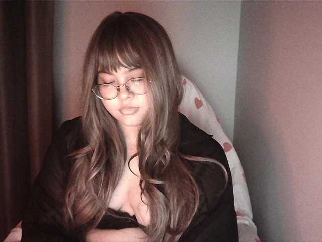 HoneyMoans live cam on BongaCams