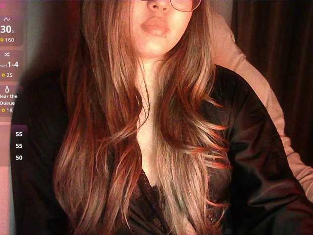 HoneyMoans live cam on BongaCams