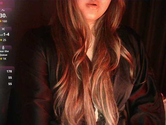 HoneyMoans live cam on BongaCams