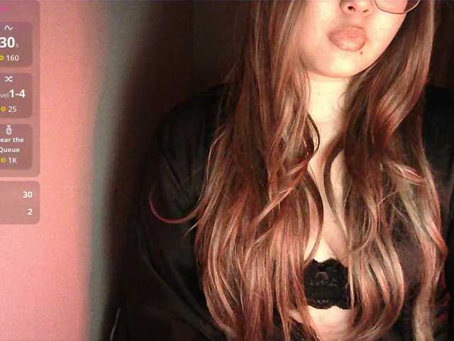 HoneyMoans live cam on BongaCams