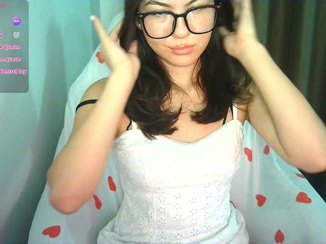 HoneyMoans live cam on BongaCams
