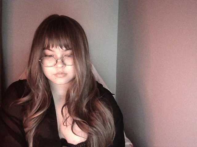 HoneyMoans live cam on BongaCams