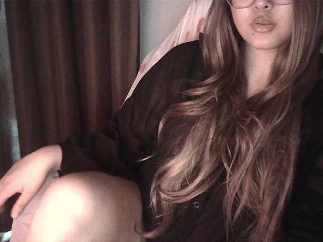 HoneyMoans live cam on BongaCams