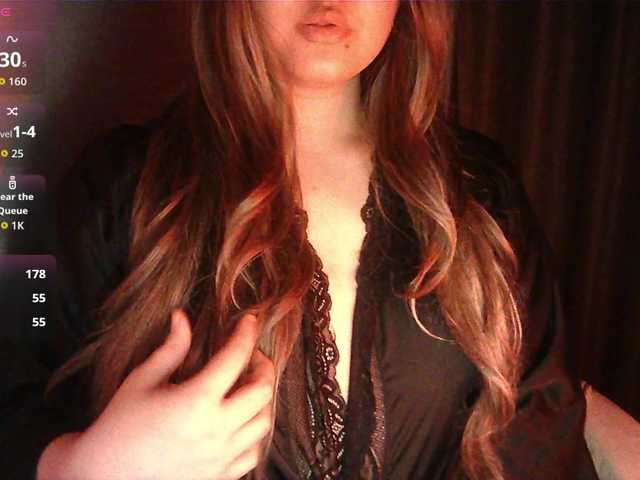 HoneyMoans live cam on BongaCams
