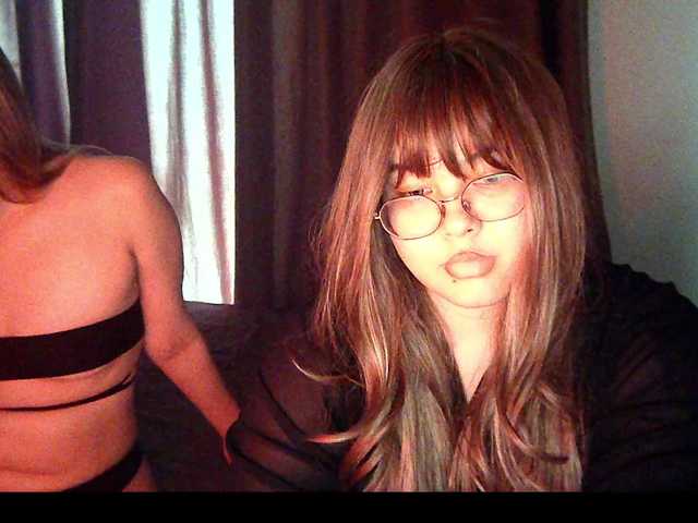 HoneyMoans live cam on BongaCams