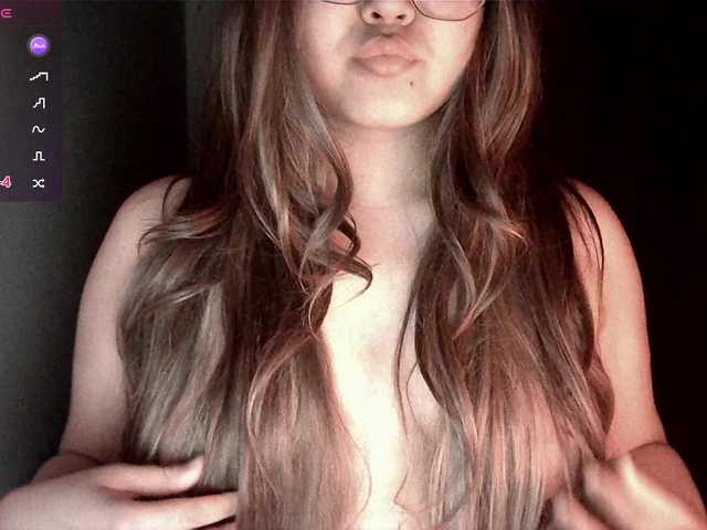 HoneyMoans live cam on BongaCams